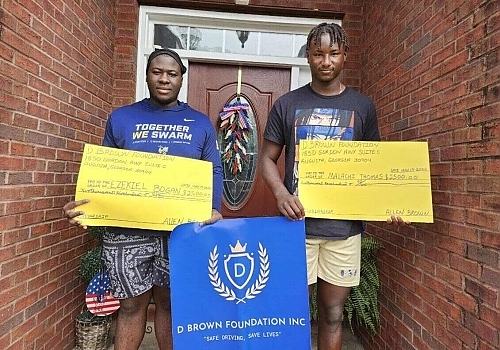 (Left) Ezekiel Bogan $2500 US Army (Right) Malachi Thomas $2500 Attending College